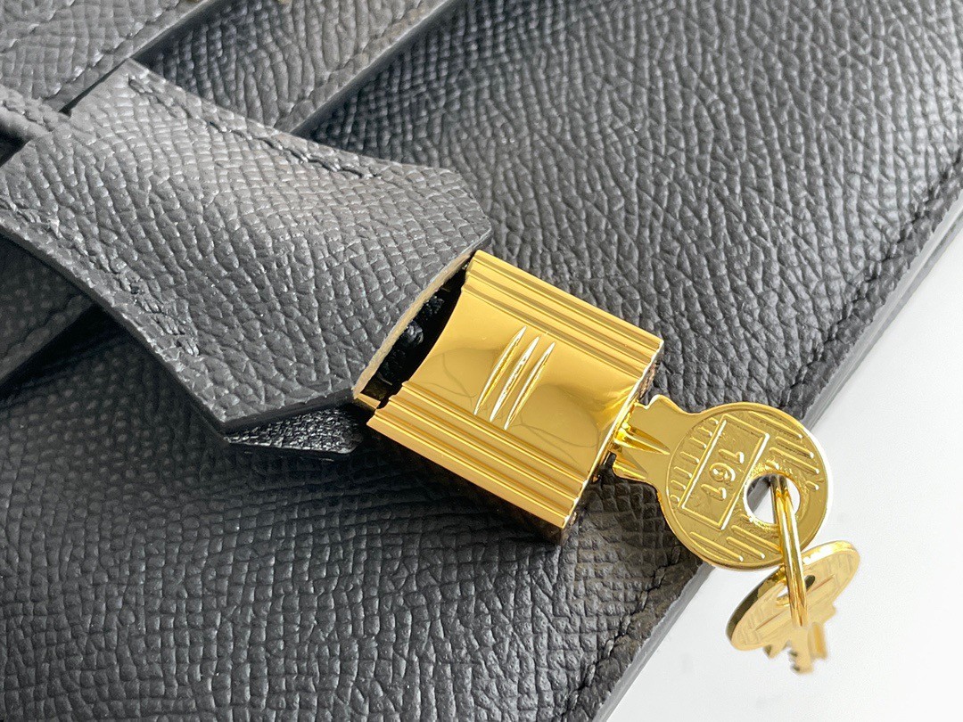 H**mes kelly en desordre 20 handmade bag in black epsom calfskin