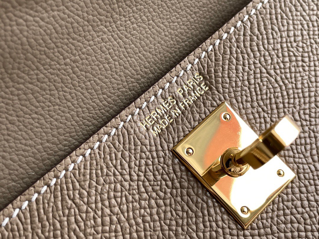 H**mes kelly en desordre 20 handmade bag in taupe epsom calfskin