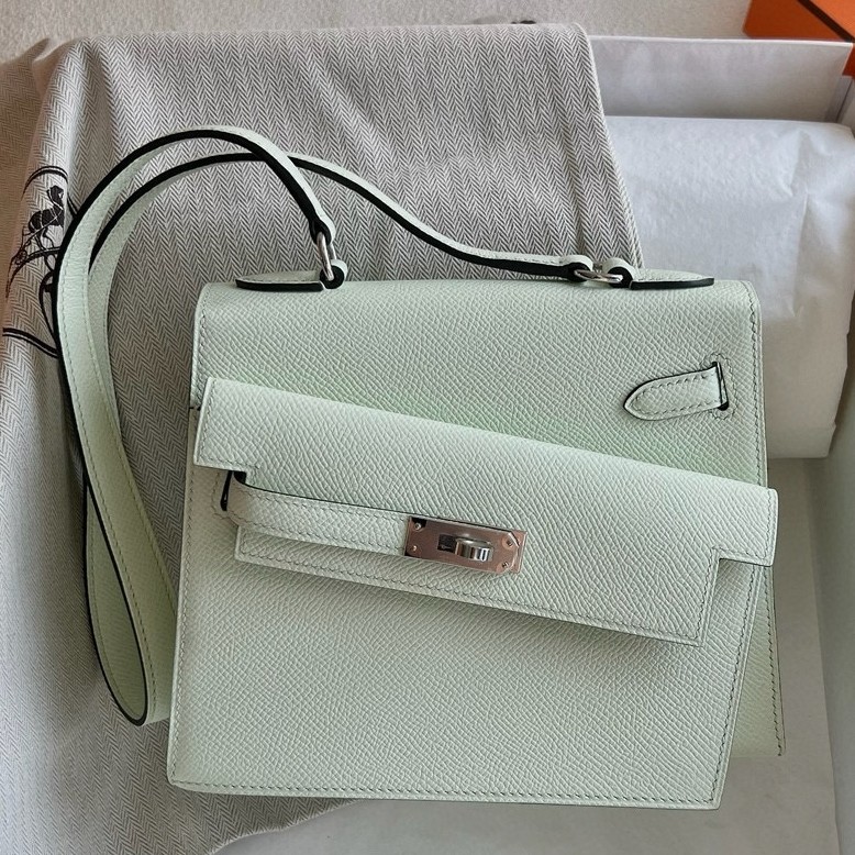 H**mes kelly en desordre 20 handmade bag in vert fizz epsom calfskin