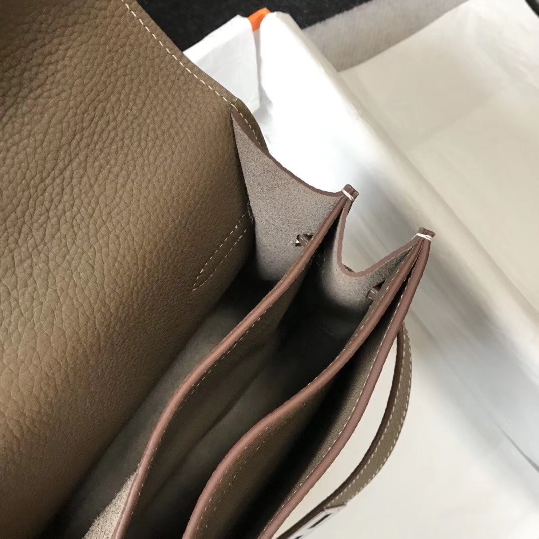H**mes kelly depeche 34 briefcase in taupe calfskin