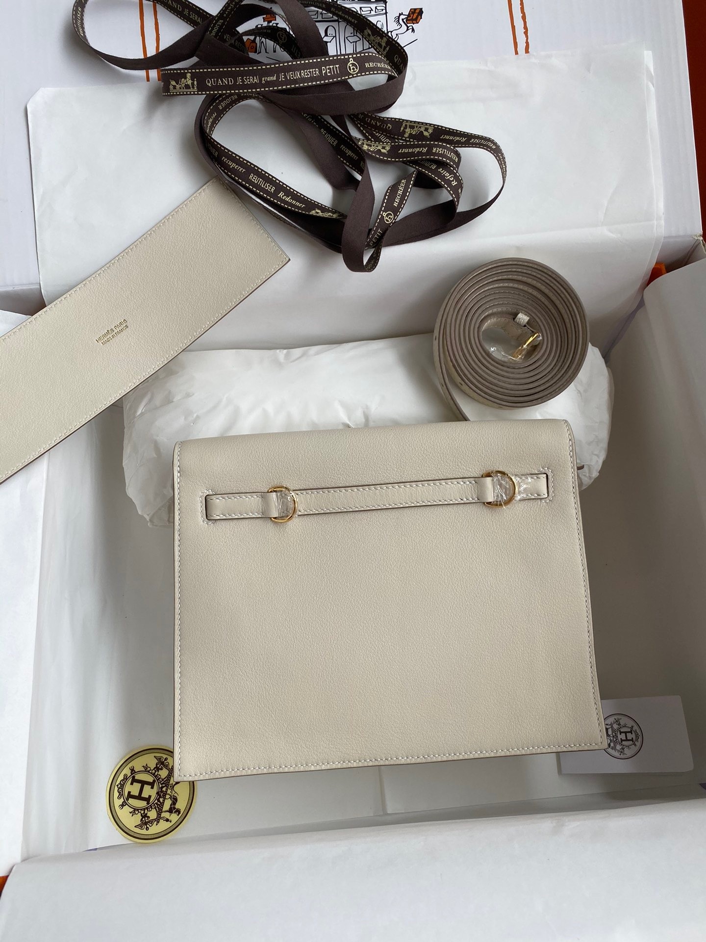 H**mes kelly danse ii handmade bag in craie evercolor calfskin