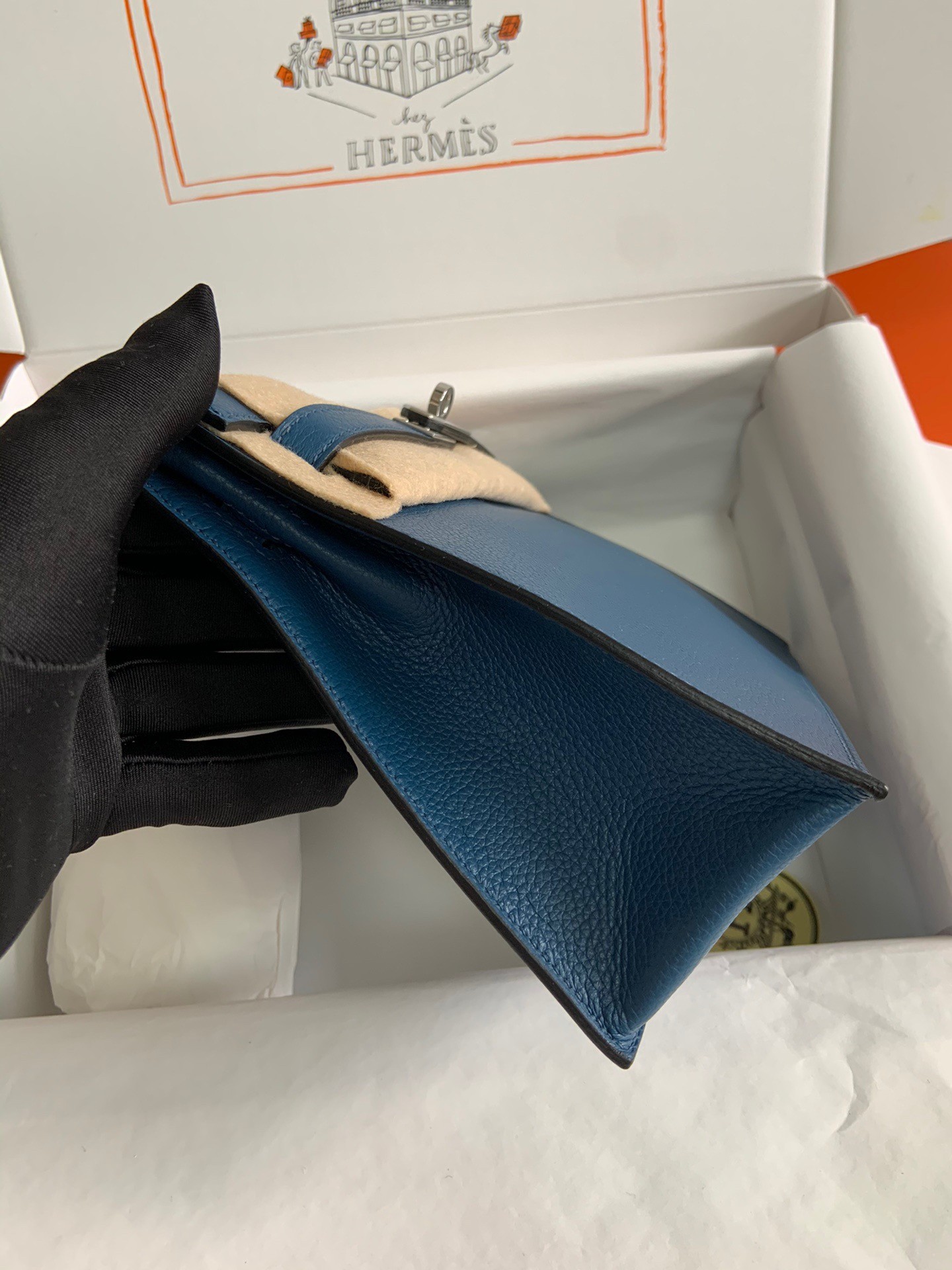 H**mes kelly danse ii handmade bag in deep blue evercolor calfskin