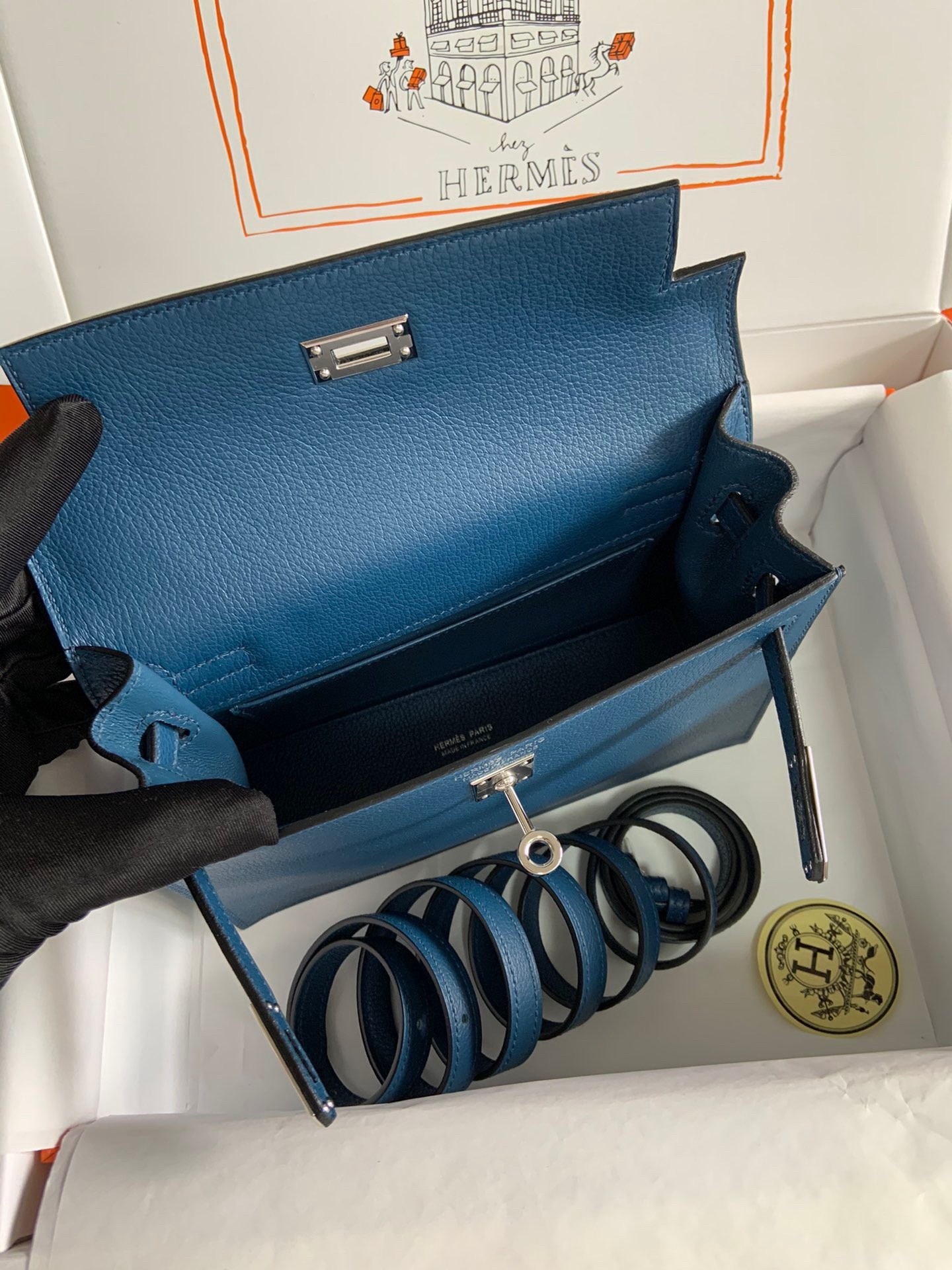 H**mes kelly danse ii handmade bag in deep blue evercolor calfskin