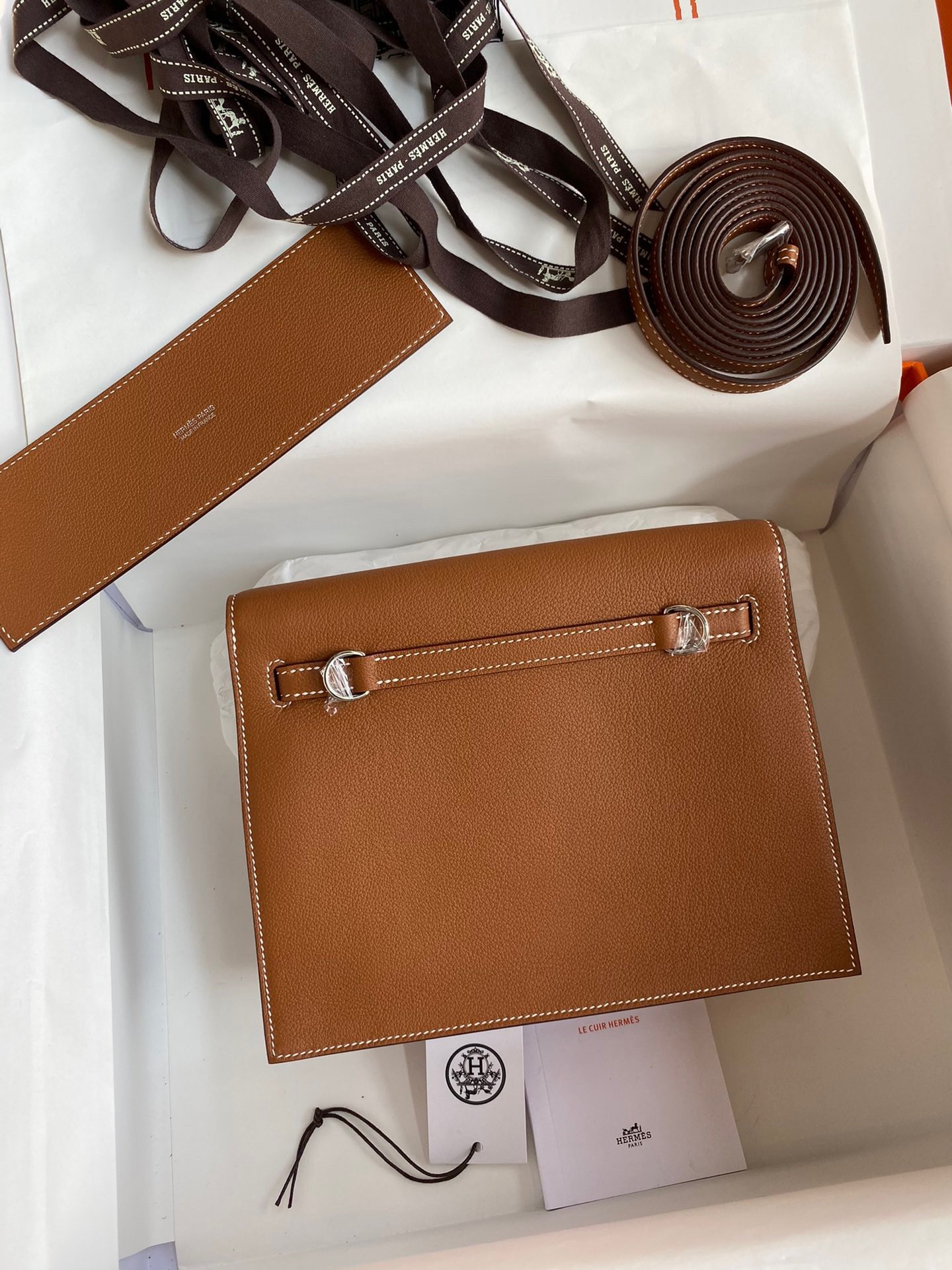 H**mes kelly danse ii handmade bag in gold evercolor calfskin
