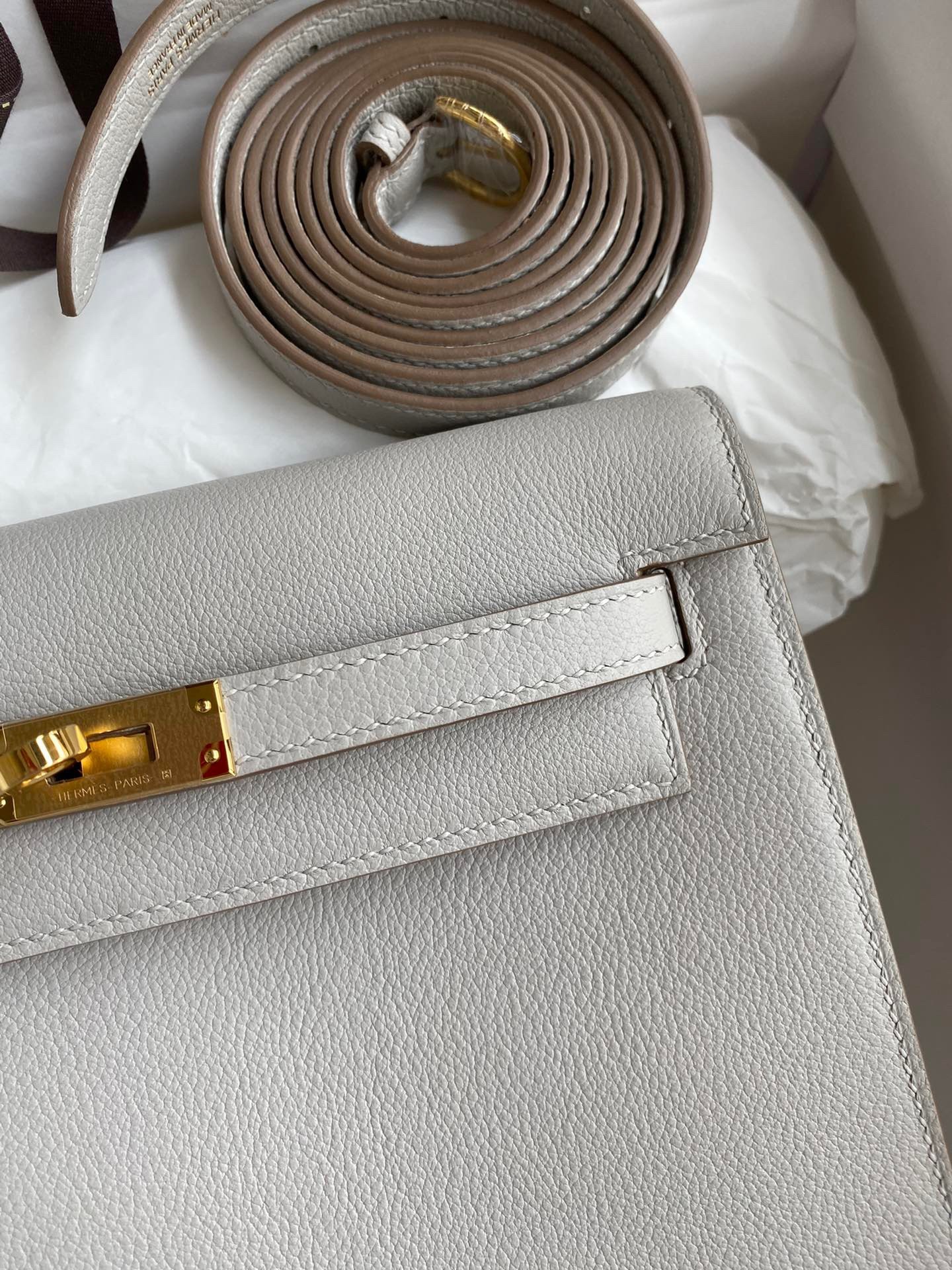 H**mes kelly danse ii handmade bag in pearl grey evercolor calfskin