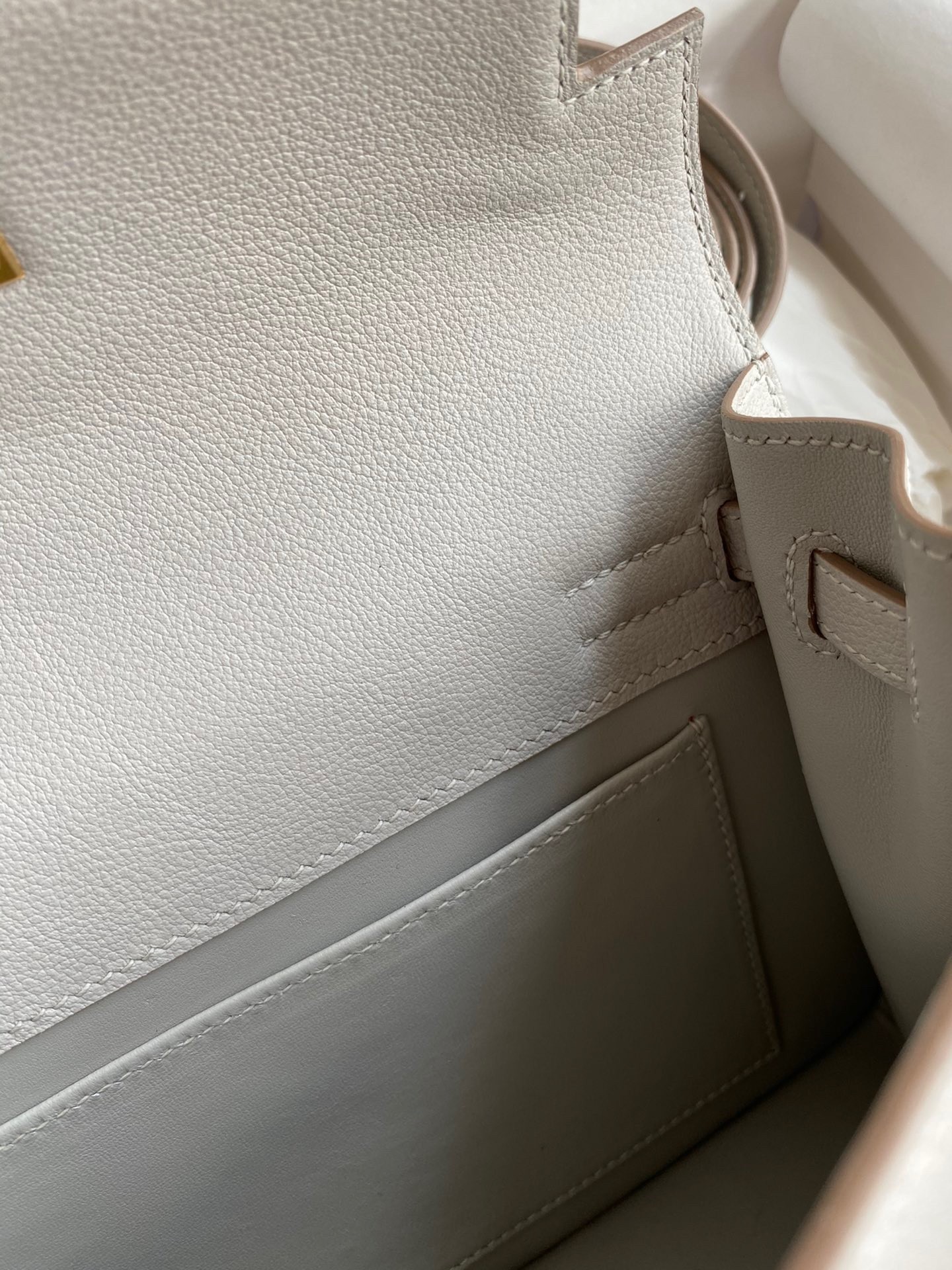 H**mes kelly danse ii handmade bag in pearl grey evercolor calfskin