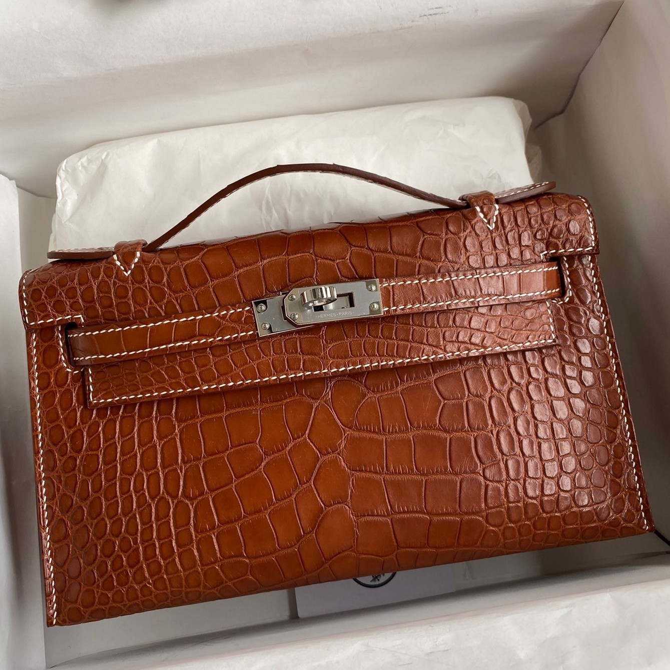 H**mes kelly pochette handmade bag in gold matte alligator leather