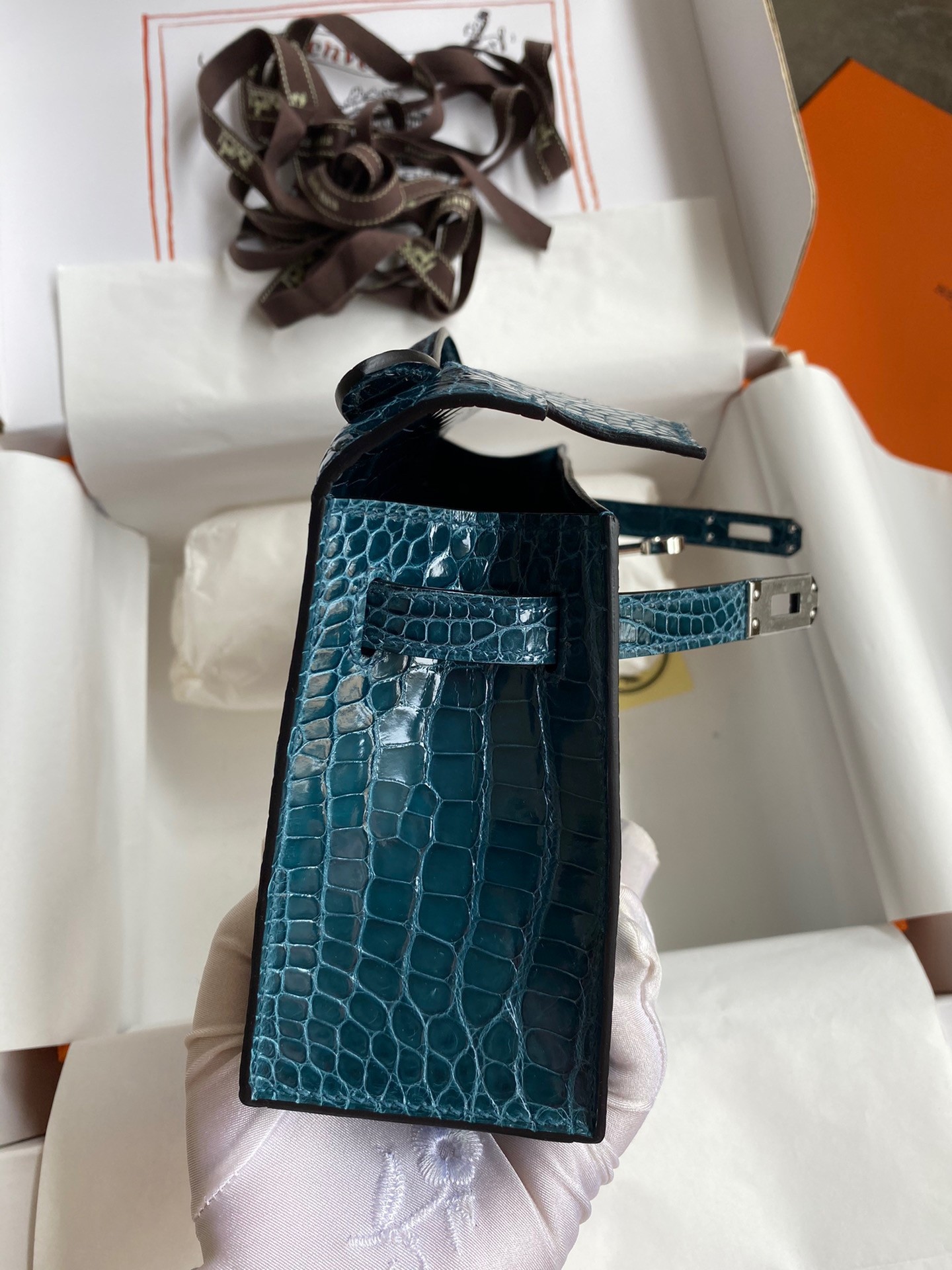 H**mes kelly pochette handmade bag in colvert shiny alligator leather