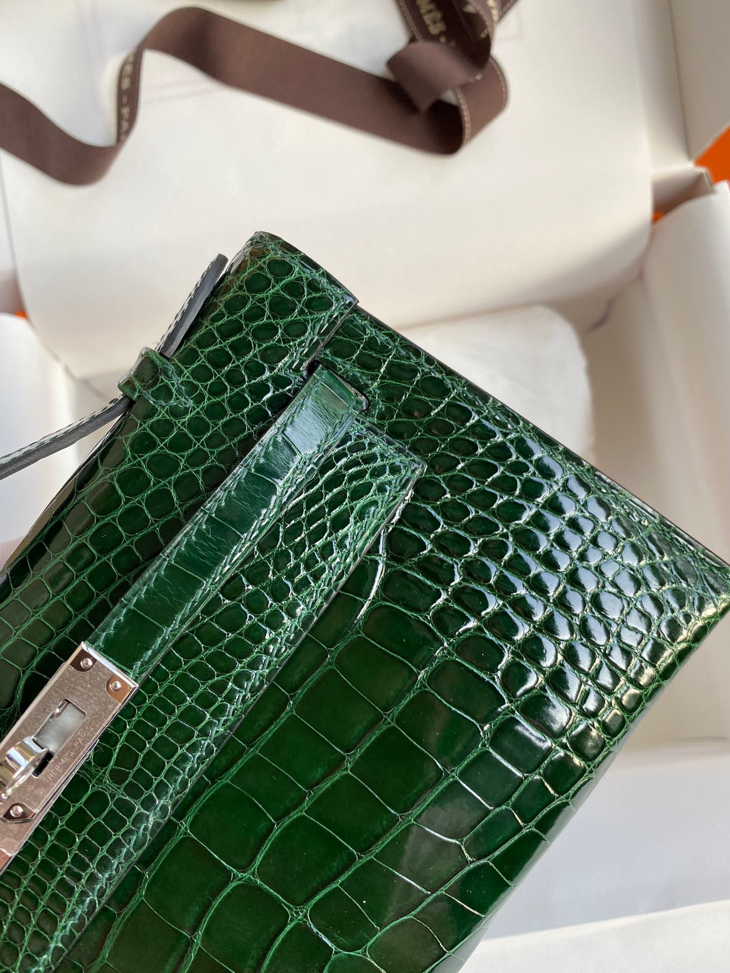 H**mes kelly pochette handmade bag in vert fonce shiny alligator leather