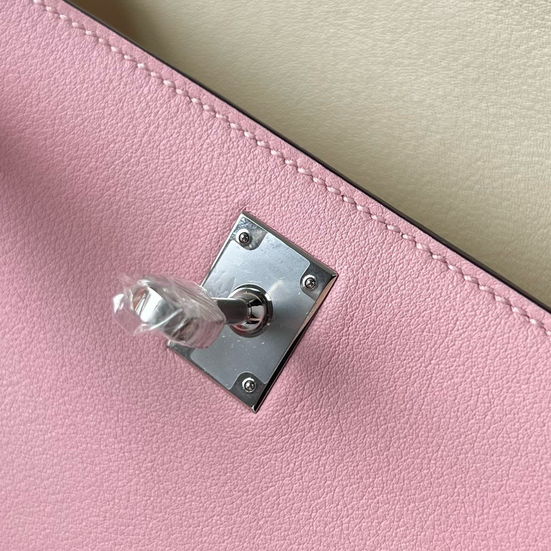 H**mes hss kelly pochette bicolor bag in pink and craie swift calfskin