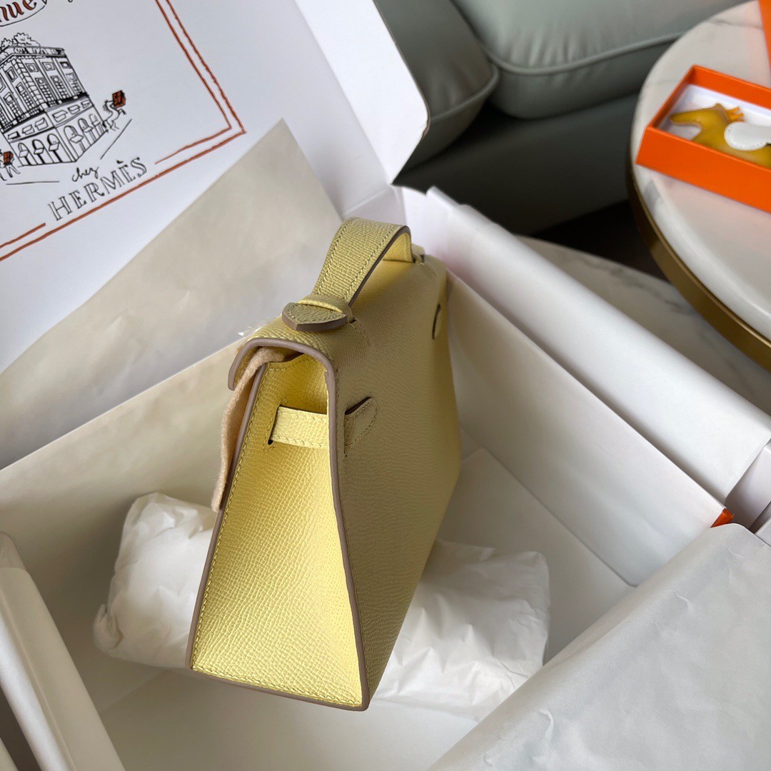 H**mes kelly pochette handmade bag in jaune poussin epsom calfskin