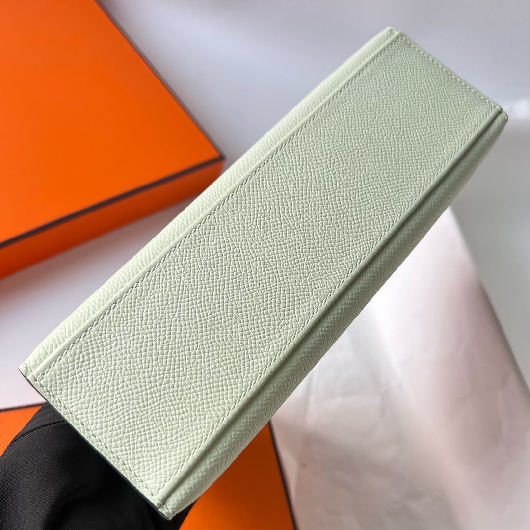 H**mes kelly pochette handmade bag in vert fizz epsom calfskin