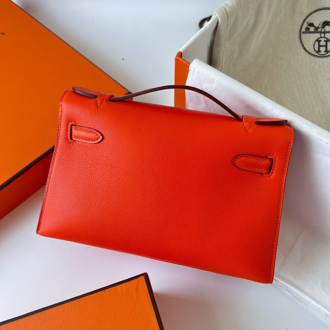 H**mes kelly pochette handmade bag in rouge piment swift calfskin