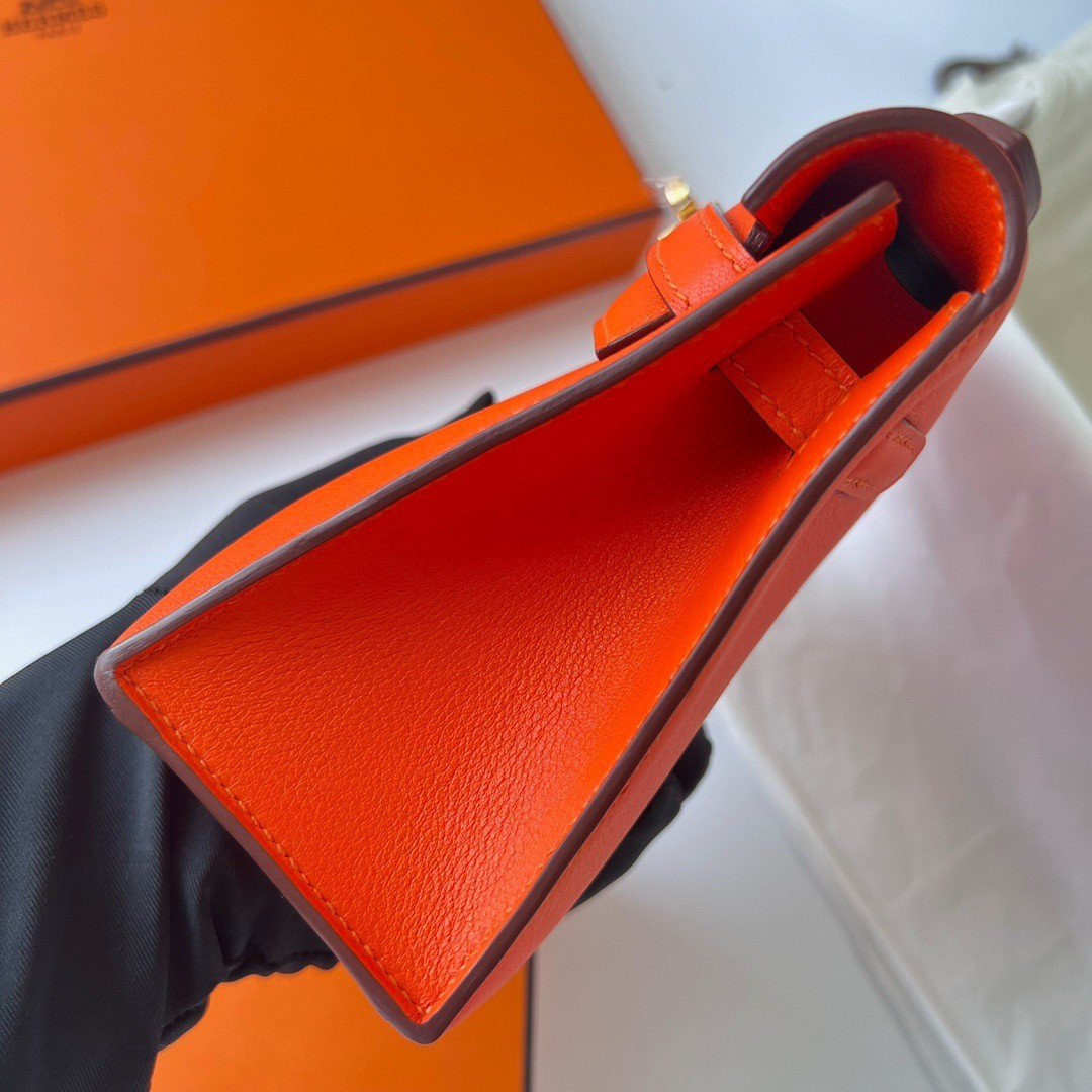 H**mes kelly pochette handmade bag in rouge piment swift calfskin