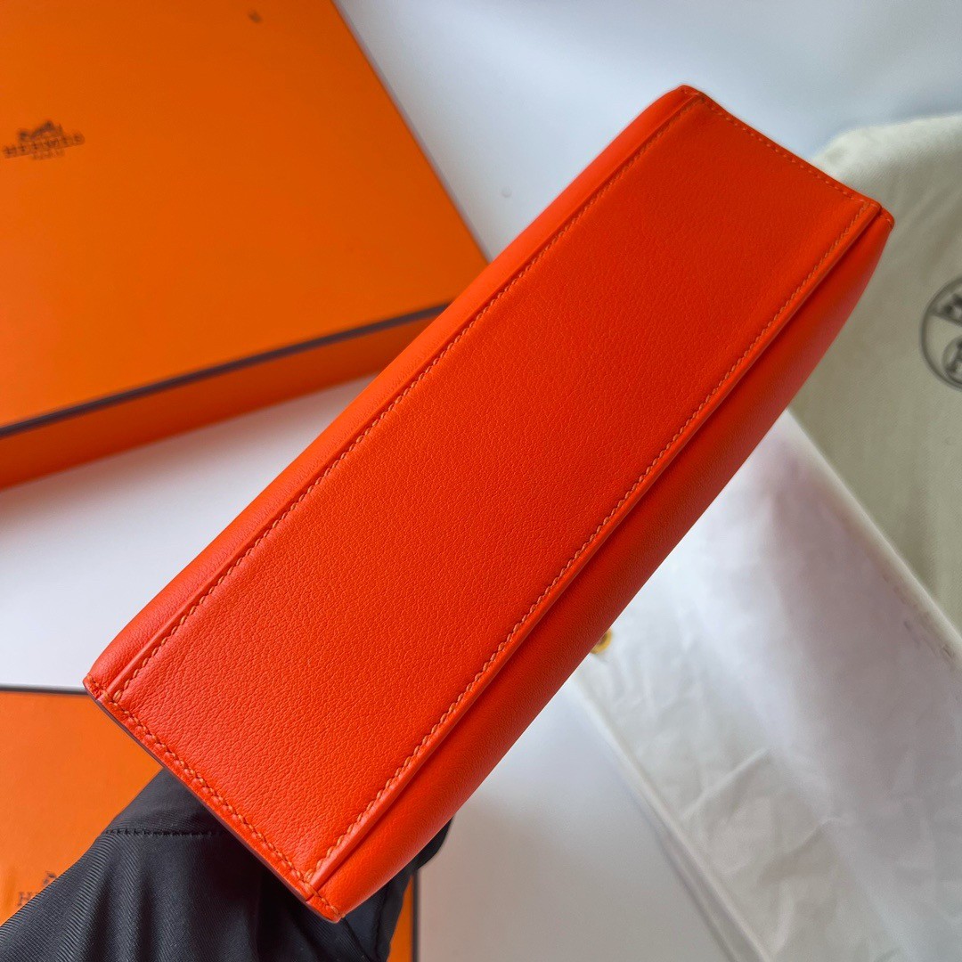 H**mes kelly pochette handmade bag in rouge piment swift calfskin