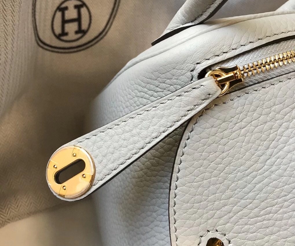 H**mes mini lindy bag in pearl grey clemence leather