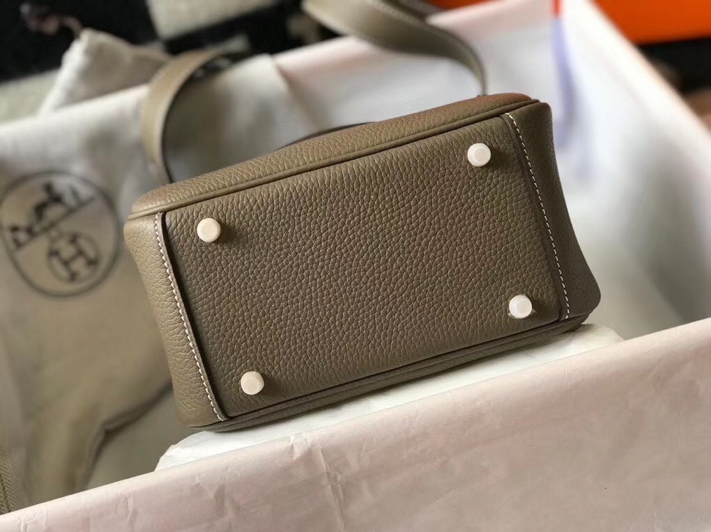 H**mes lindy mini bag in taupe clemence calfskin