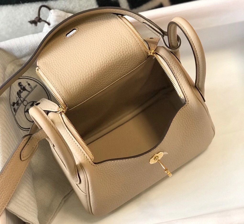 H**mes mini lindy bag in trench clemence leather