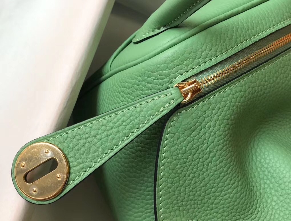 H**mes lindy mini bag in vert criquet clemence calfskin