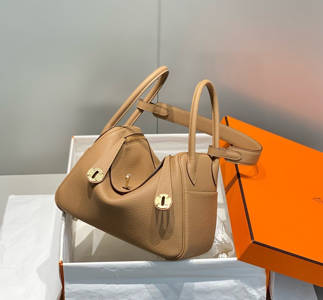 H**mes lindy 26cm bag in chai clemence leather ghw