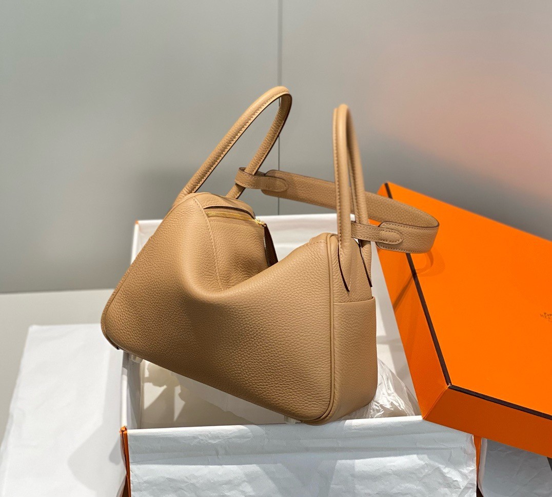 H**mes lindy 26cm bag in chai clemence leather ghw