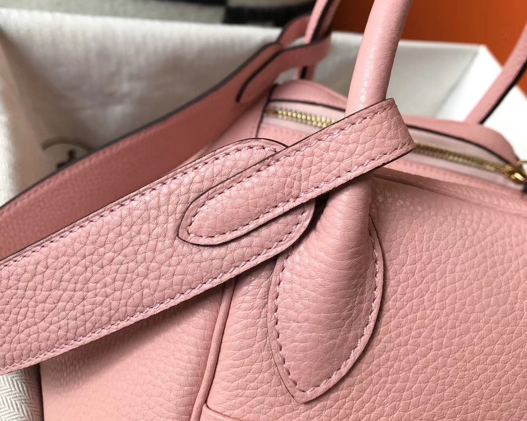 H**mes lindy 26cm bag in pink clemence with ghw