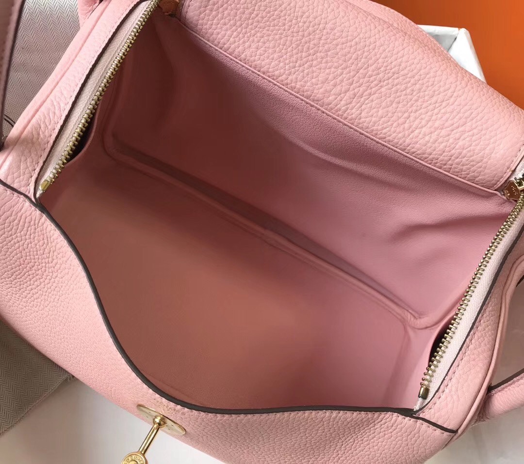 H**mes lindy 26cm bag in pink clemence with ghw