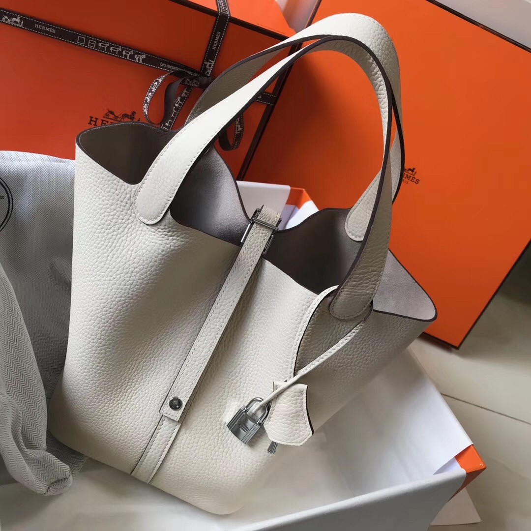 H**mes picotin lock 18 bag in beton clemence leather