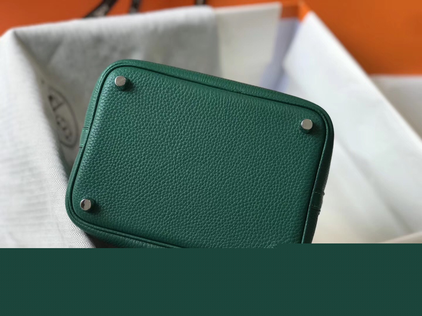 H**mes picotin lock 18 bag in malachite clemence leather