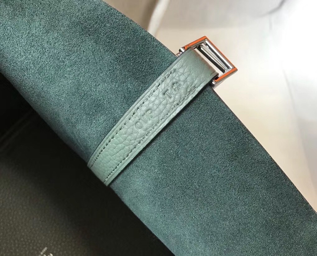 H**mes picotin lock 18 bag in vert amande clemence leather