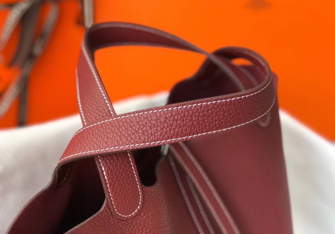 H**mes picotin lock 22 bag in bordeaux clemence leather