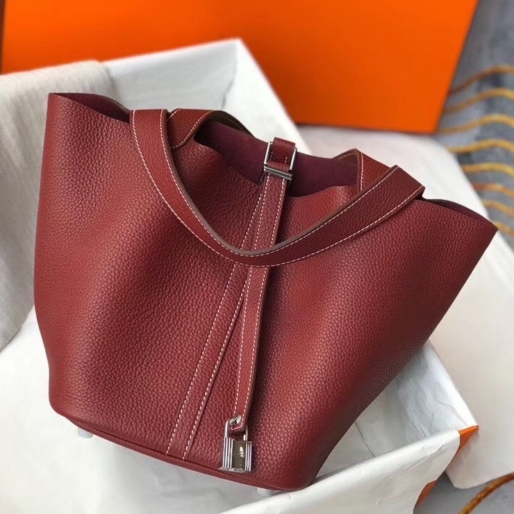 H**mes picotin lock 22 bag in bordeaux clemence leather