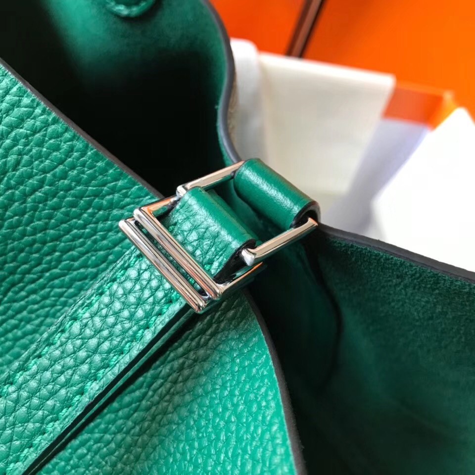 H**mes picotin lock 22 bag in vert vertigo clemence leather