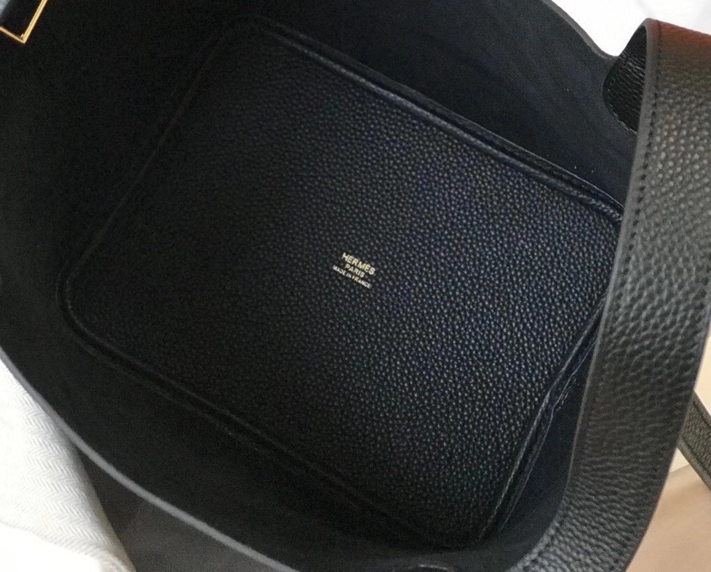 H**mes picotin lock 22 bag in black clemence leather