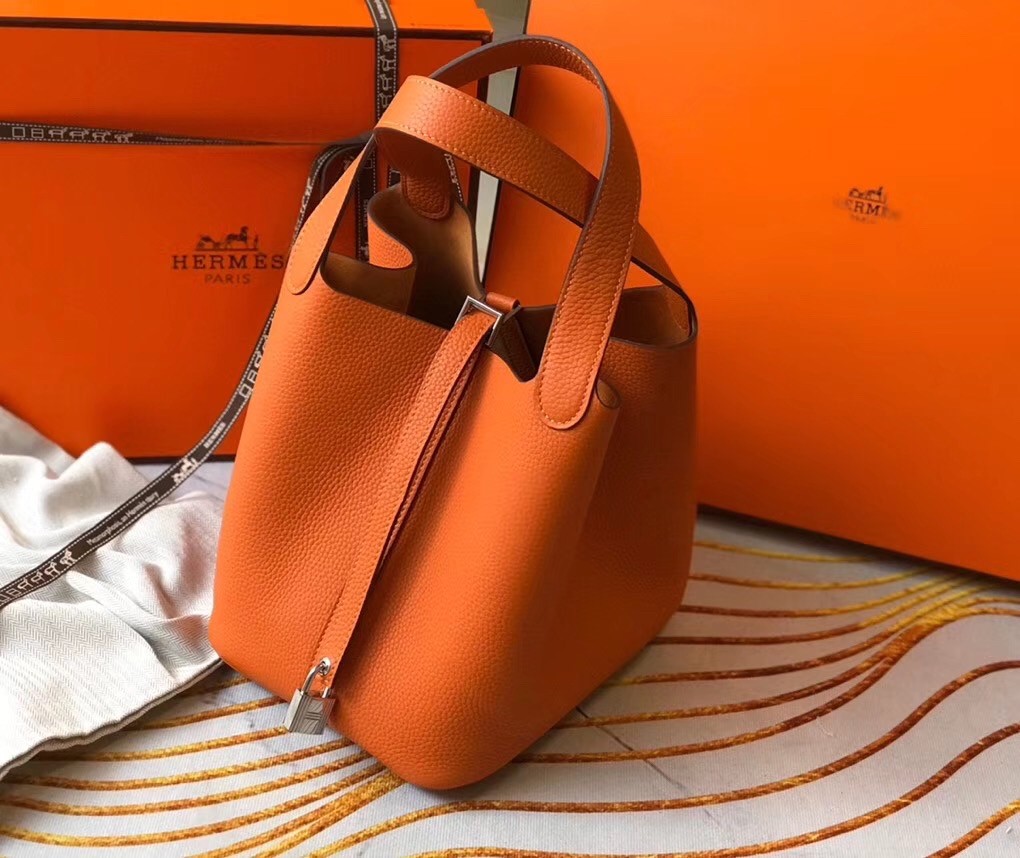 H**mes picotin lock 22 bag in orange clemence leather