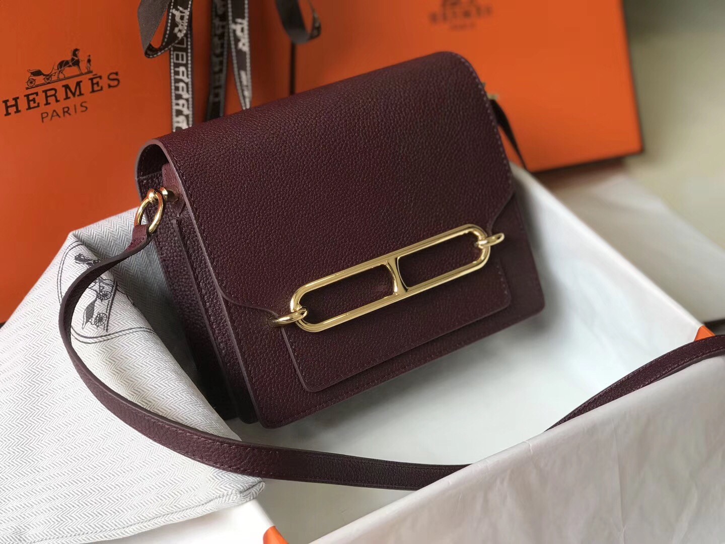 H**mes sac roulis mini bag in burgundy evercolor calfskin