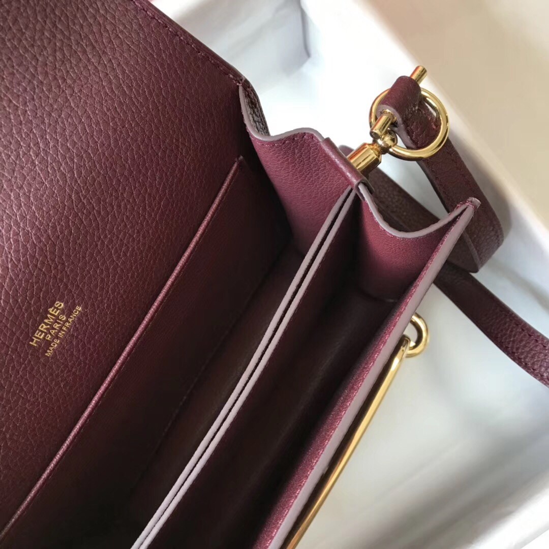 H**mes sac roulis mini bag in burgundy evercolor calfskin