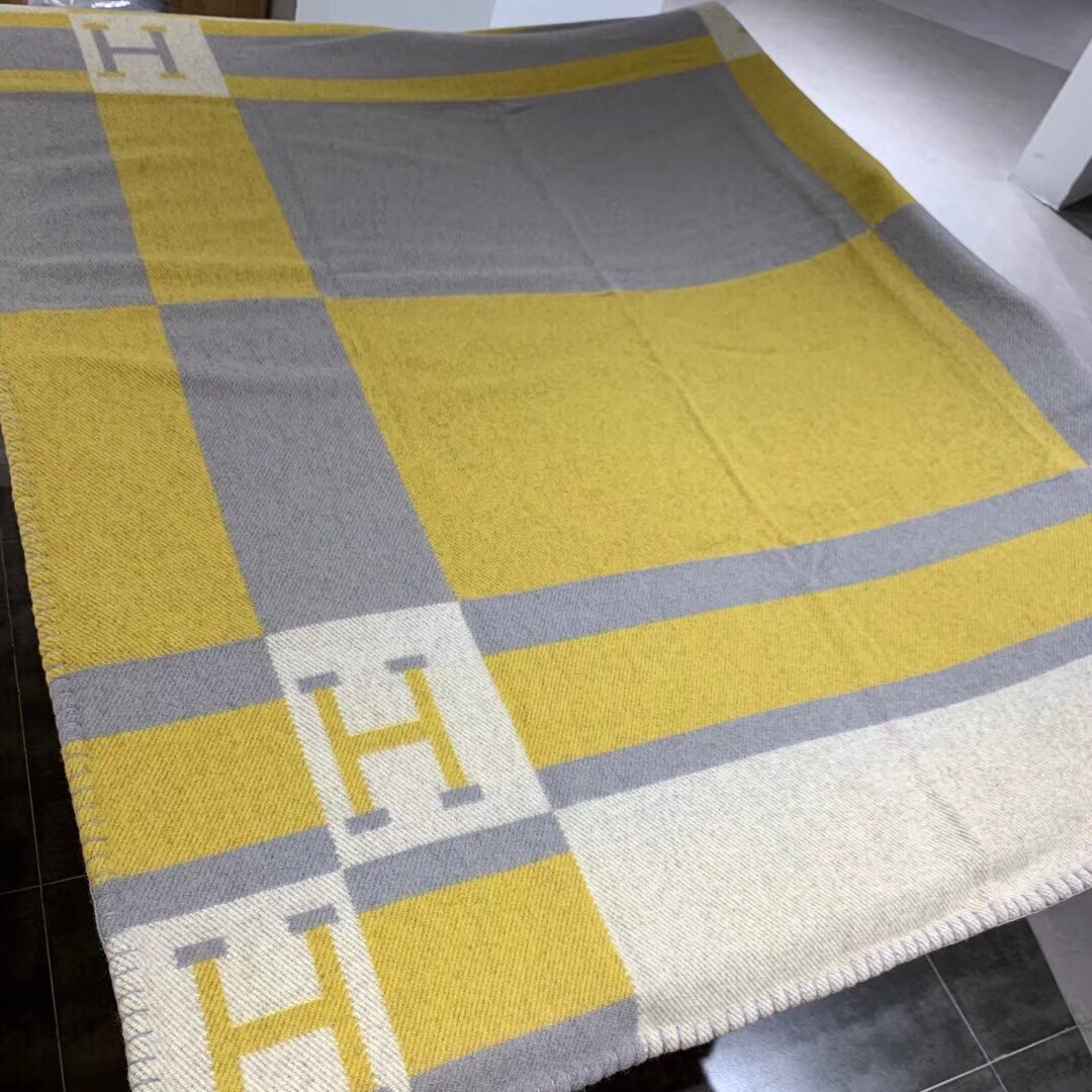 H**mes jaune avalon bayadere throw blanket