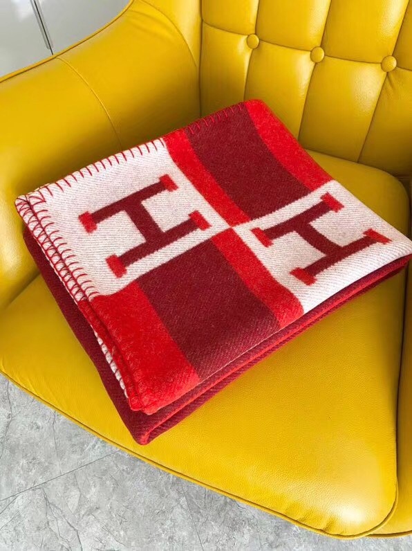 H**mes rouge avalon bayadere throw blanket