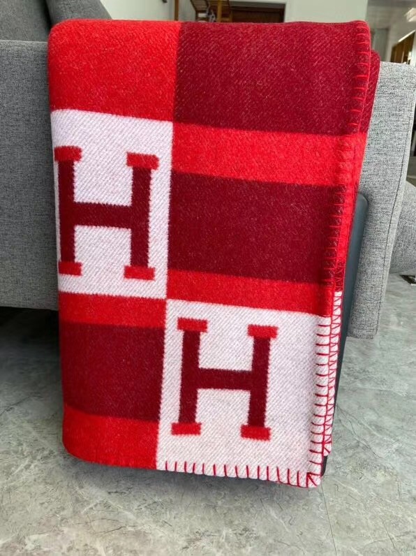 H**mes rouge avalon bayadere throw blanket
