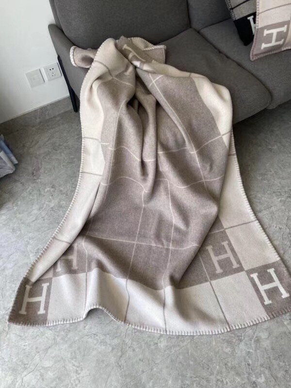 H**mes beige avalon iii throw blanket