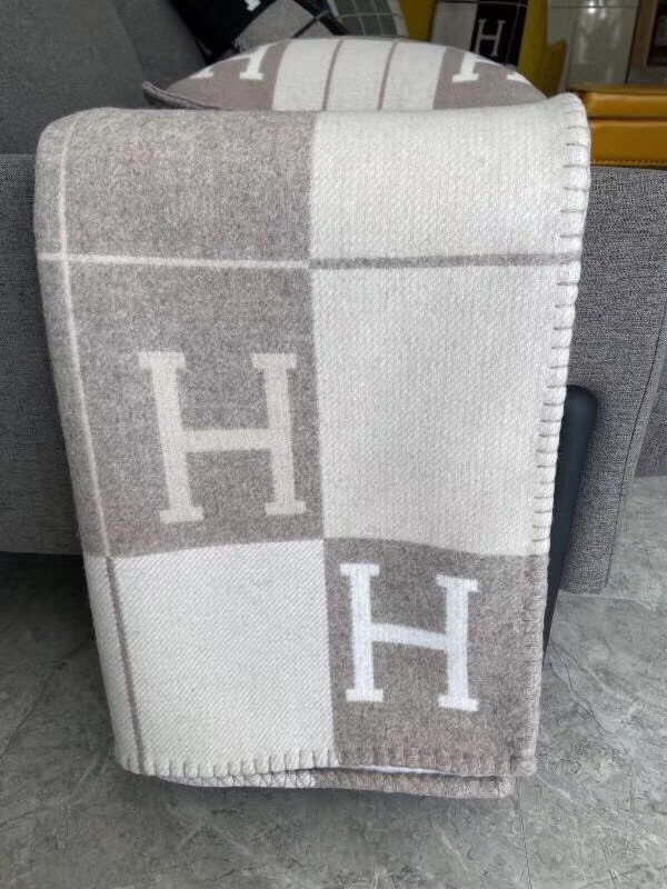 H**mes beige avalon iii throw blanket