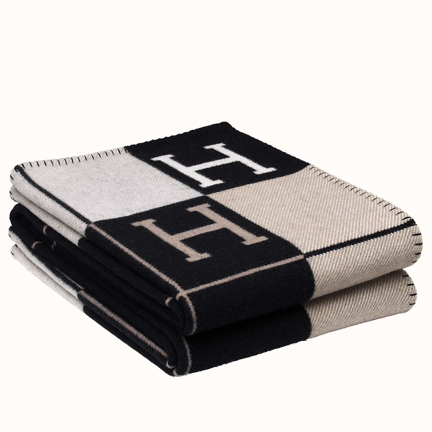 H**mes black avalon iii throw blanket