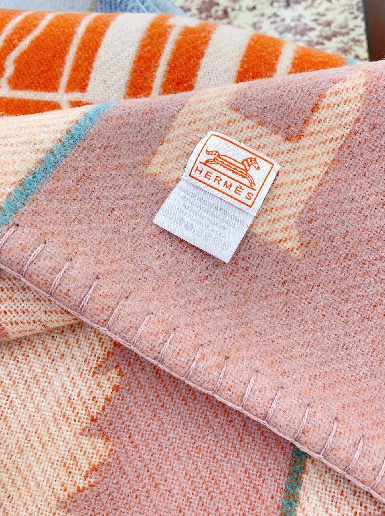 H**mes avalon epopee blanket in mandarine wool and cashmere