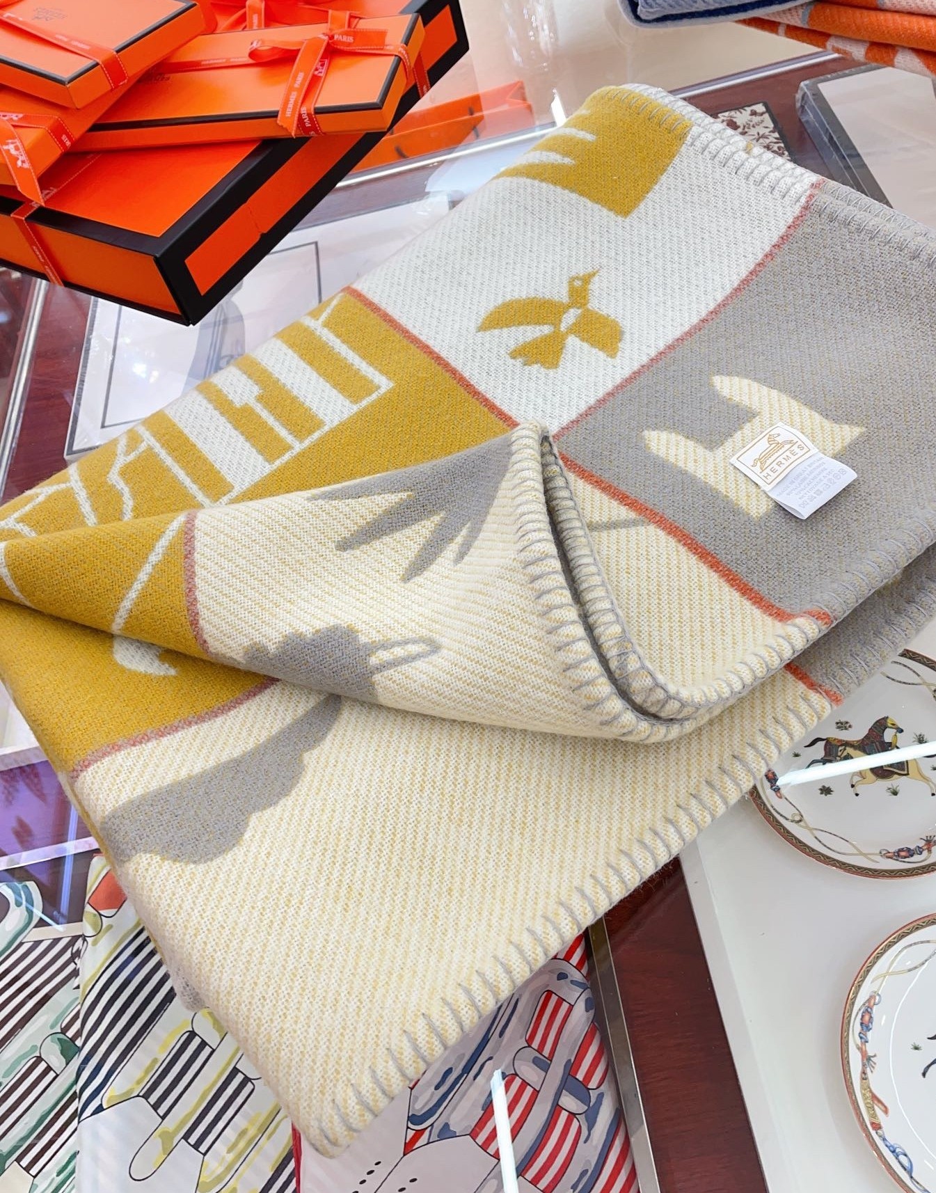 H**mes avalon epopee blanket in jaune wool and cashmere