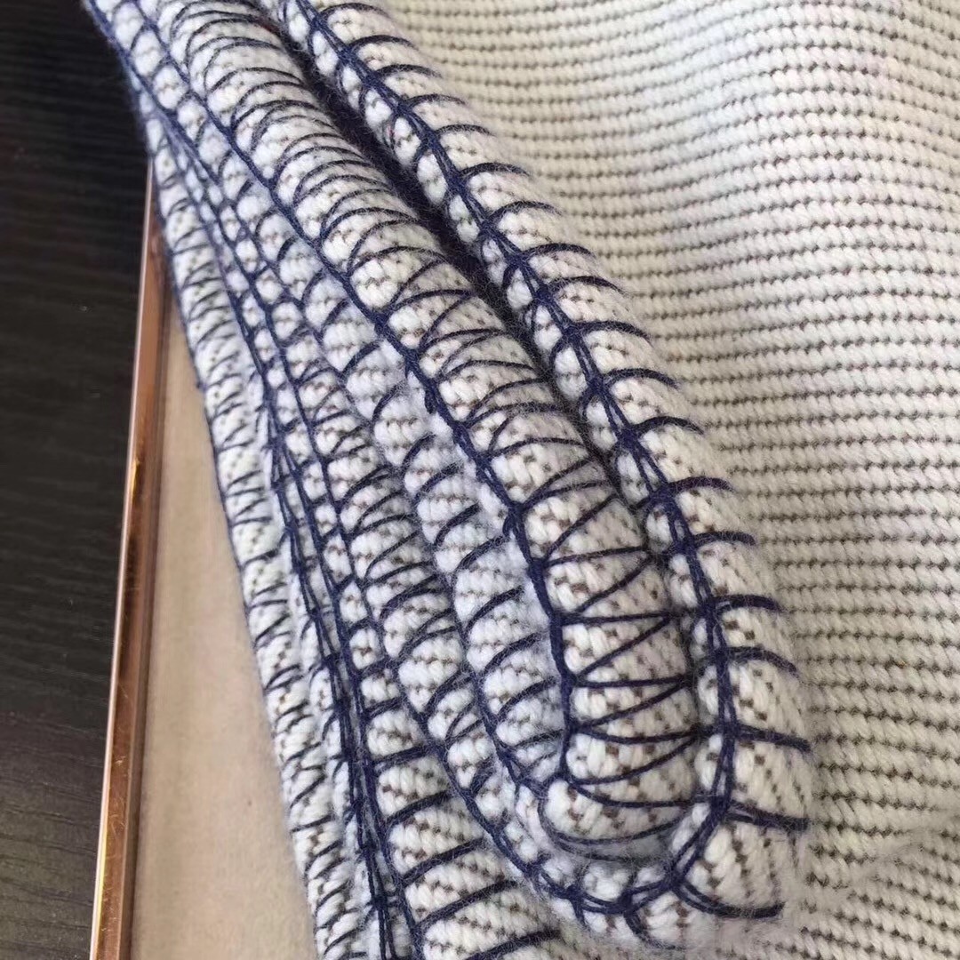 H**mes avalon blanket in blue wool and cashmere