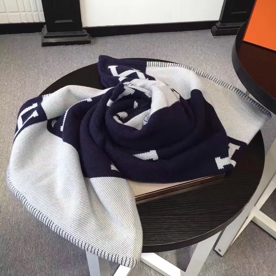 H**mes avalon blanket in blue wool and cashmere
