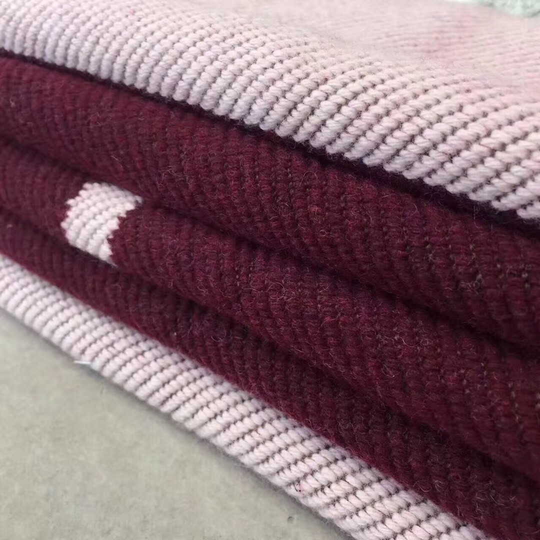 H**mes avalon blanket in fuchsia wool and cashmere