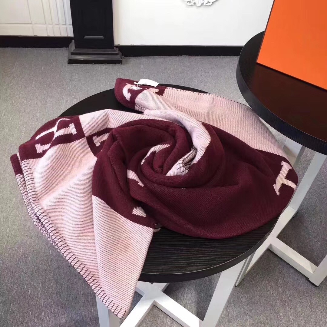 H**mes avalon blanket in fuchsia wool and cashmere