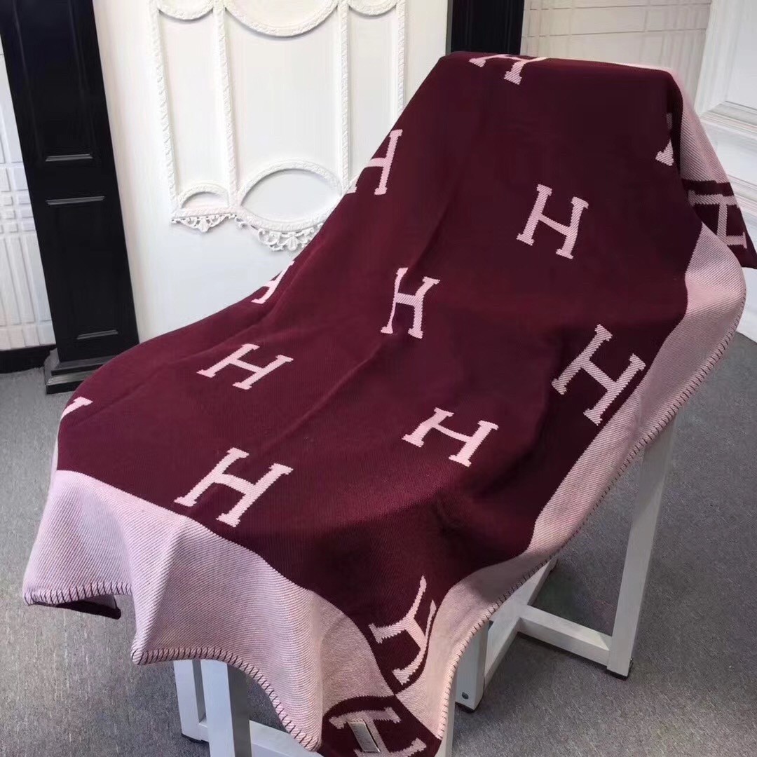 H**mes avalon blanket in fuchsia wool and cashmere